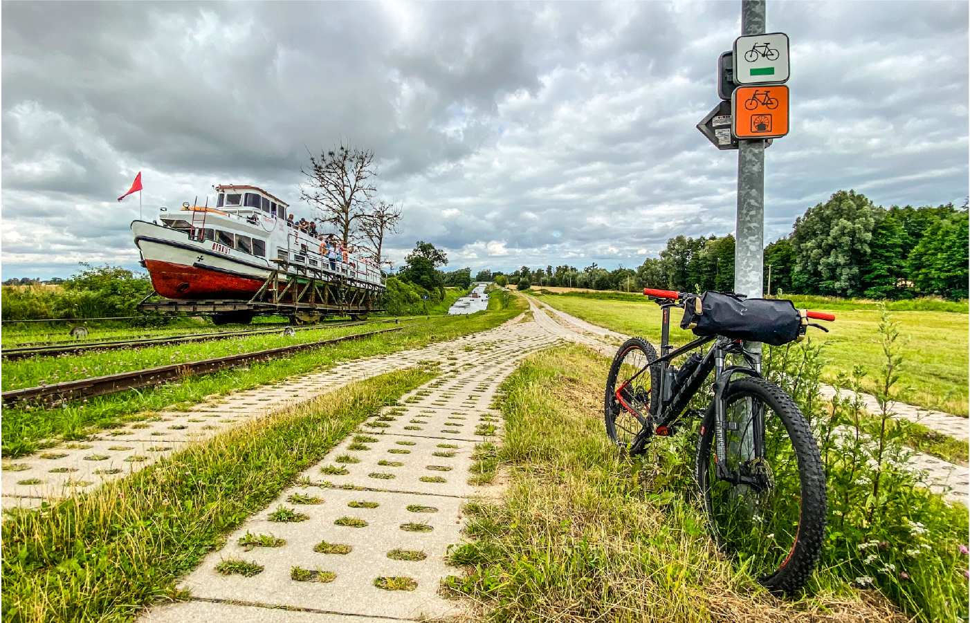 Szlakiem Kanału Elbląskiego – pochylnie na rowerach